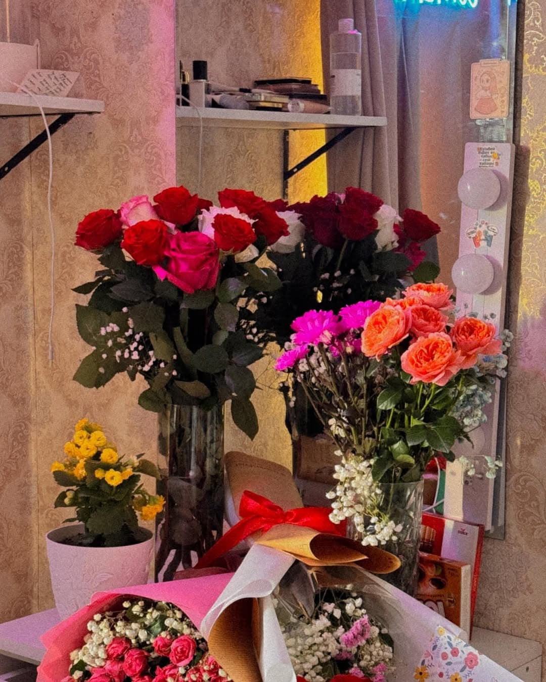 27 нас — Өөртэйгөө жинэн суухын эхлэл

Амар амгалан 27 нас хүрлээ. Гэхдээ бодол санаа минь 25 насандаа үлдчихсэн мэт. Уч